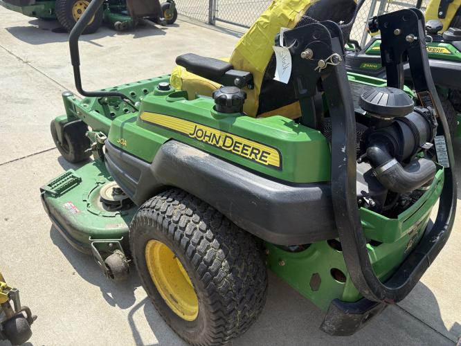 John Deere Z830A