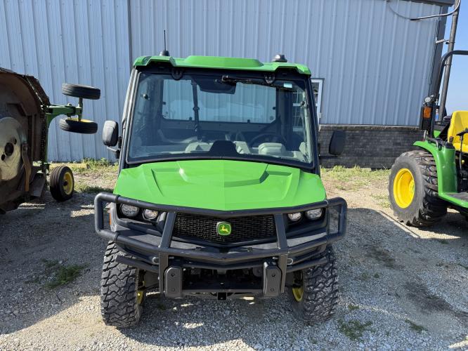 John Deere XUV 845R Premium Cab