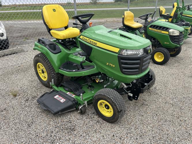John Deere X754