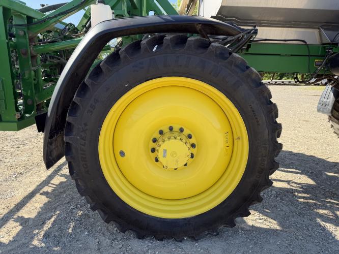 John Deere 412R