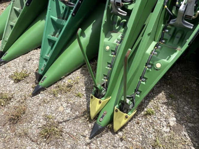 John Deere C12F