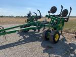 John Deere 2100