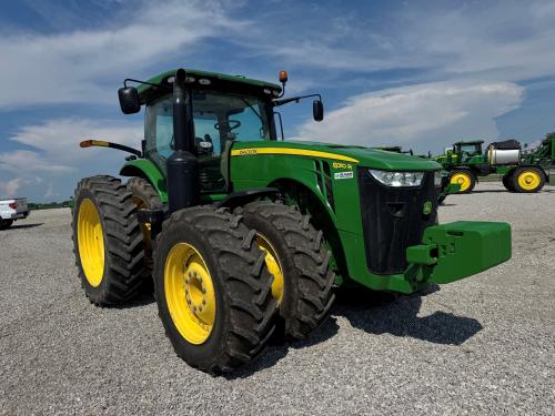 2011 John Deere 8310R