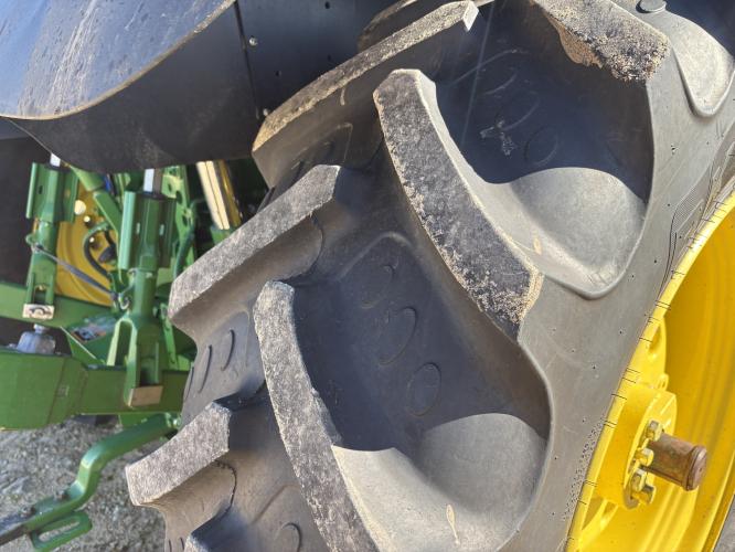 John Deere 6R 130