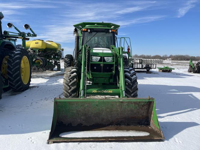 John Deere 6115M