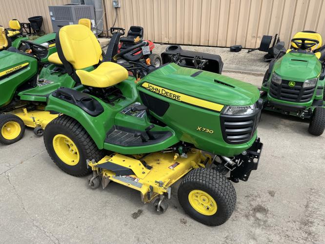 John Deere X730
