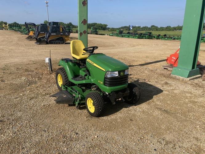 John Deere X728