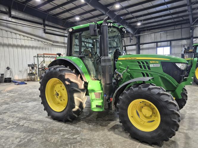 John Deere 6130M