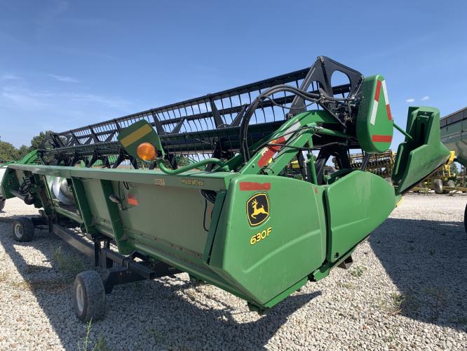 John Deere 630F