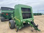 John Deere 569
