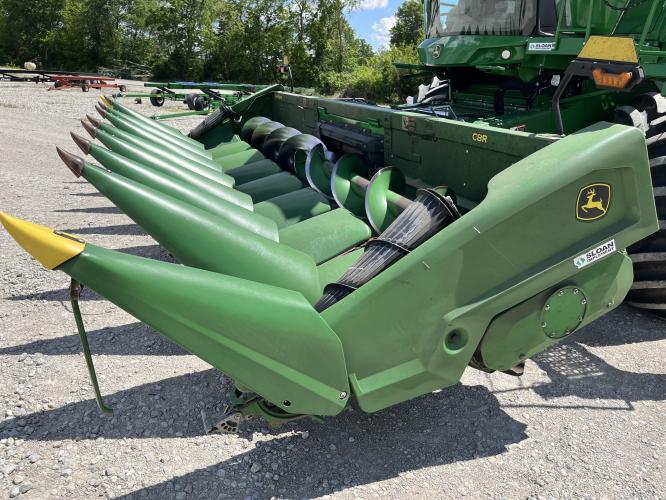 John Deere C8R