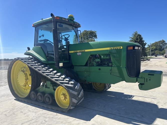 John Deere 8400T