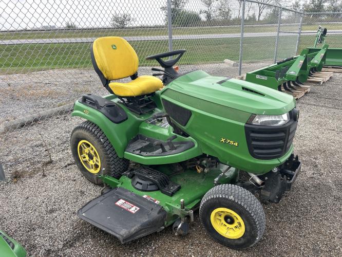 John Deere X754