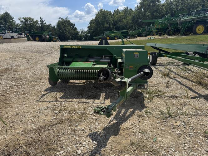 John Deere 348