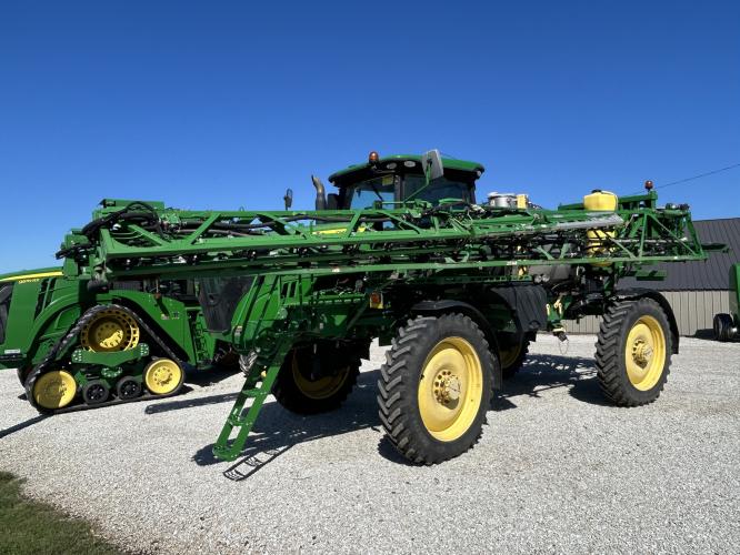 John Deere R4038