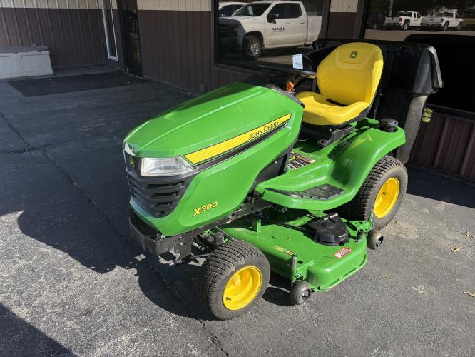 John Deere X390