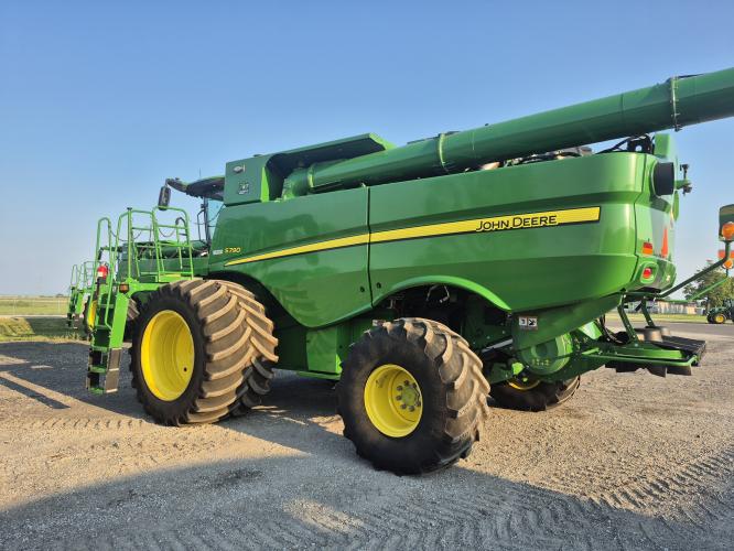 John Deere S790