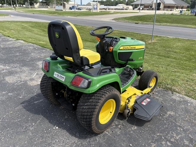 John Deere X730