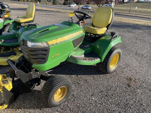 2013 John Deere X730