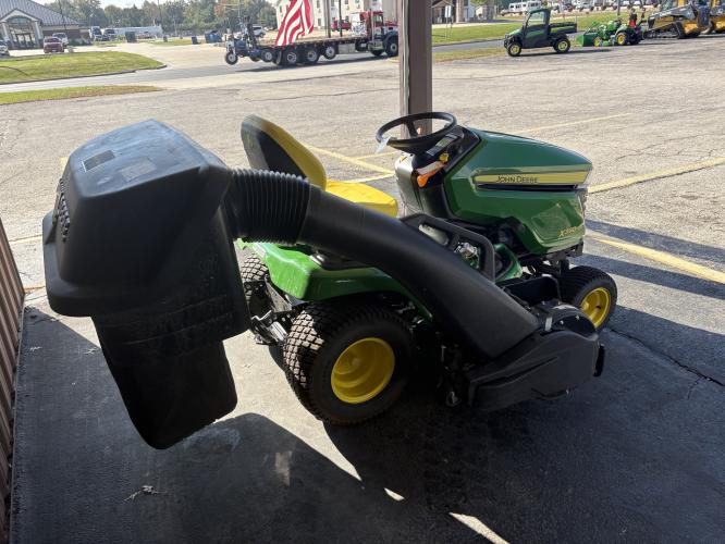John Deere X390