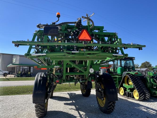 John Deere R4038