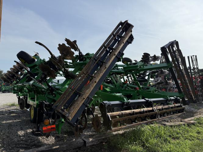 John Deere 2730