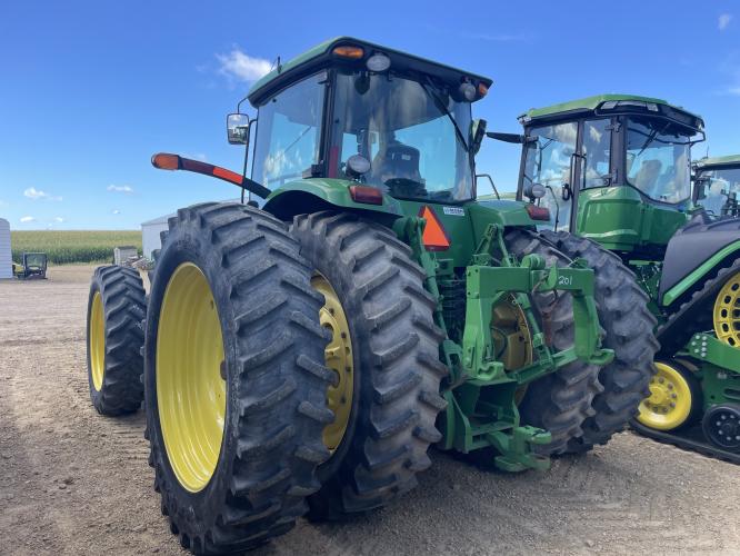 John Deere 8430