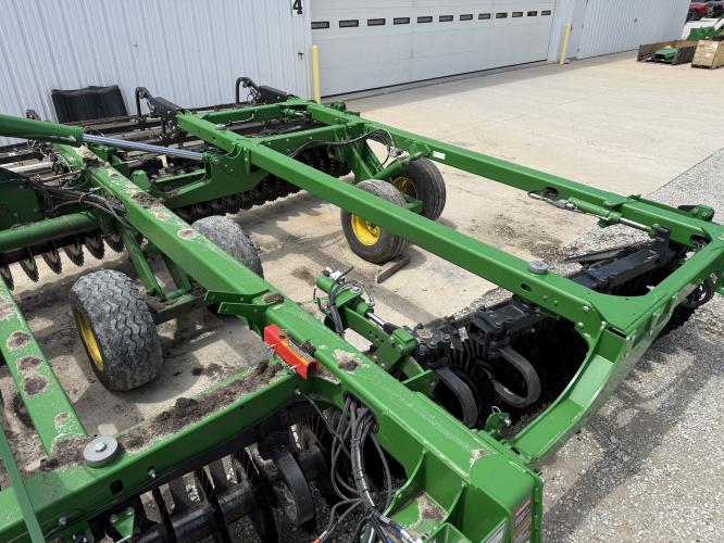 John Deere 2660VT