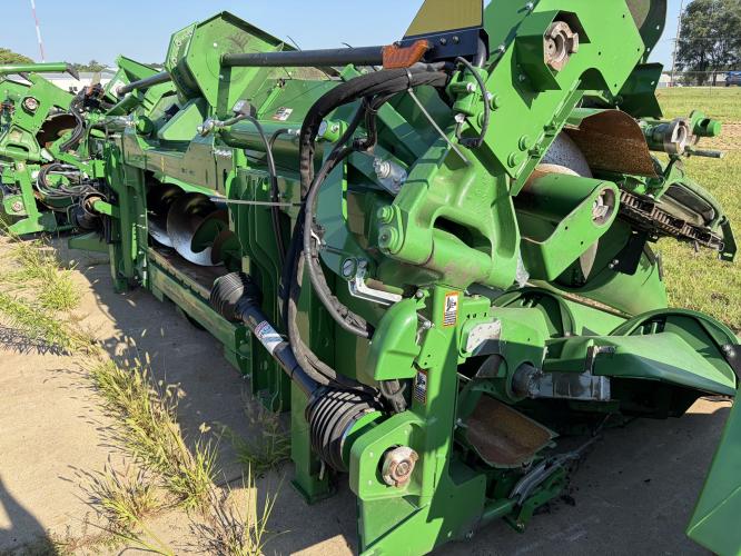 John Deere C12F
