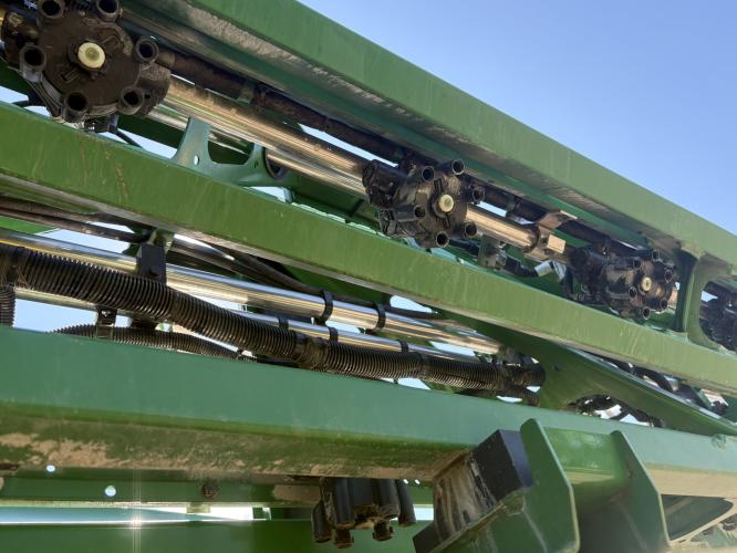 John Deere 412R