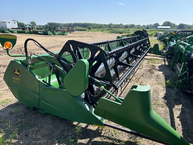 John Deere 625F