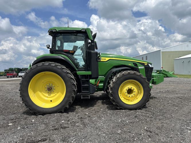 John Deere 8R 410