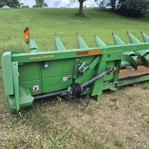 John Deere 608C