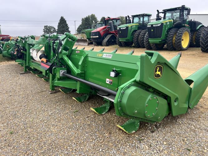 John Deere C12F