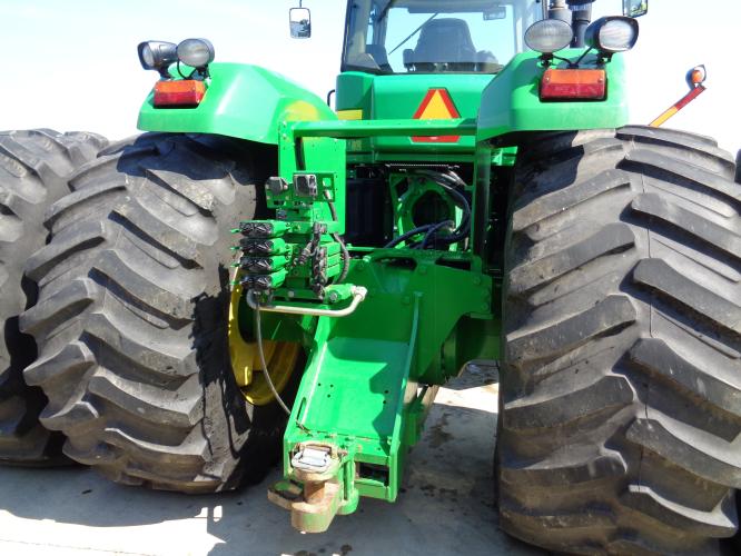 John Deere 9530