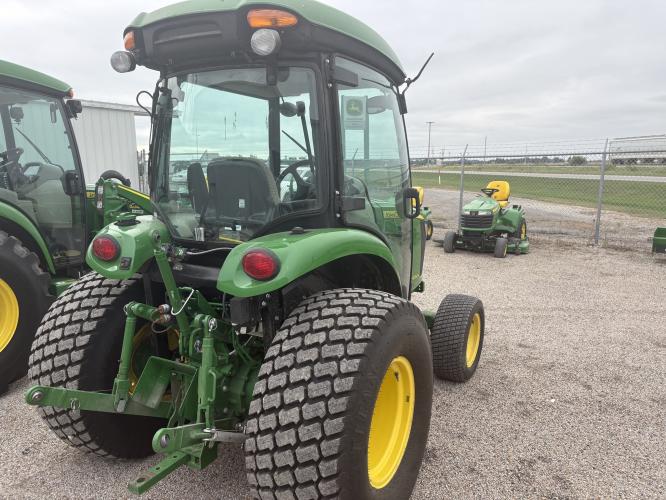 John Deere 4066R