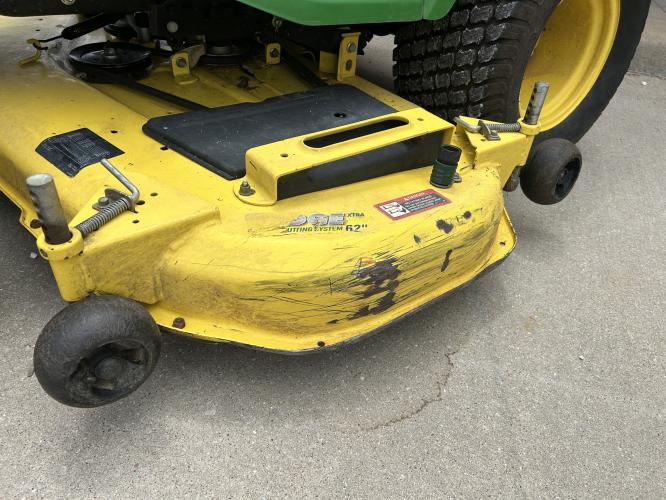 John Deere X720