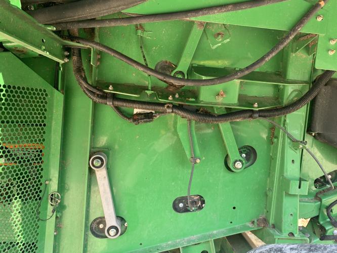 John Deere S660