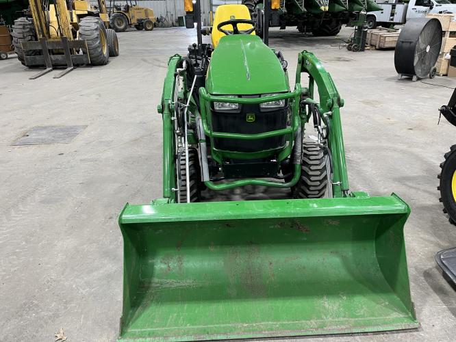 John Deere 1025R