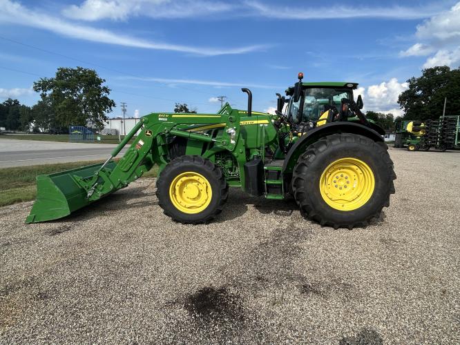 John Deere 5075M