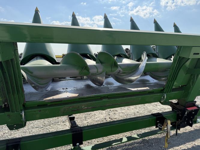 John Deere 708C