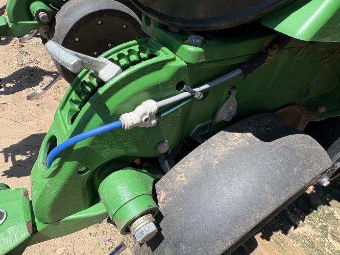 John Deere 1775NT