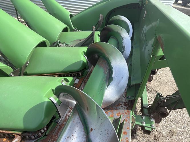 John Deere 608C