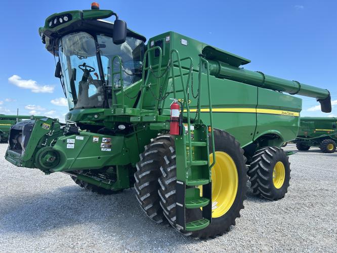 John Deere S770