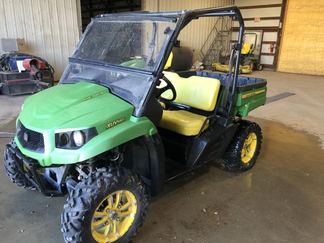 John Deere XUV590I