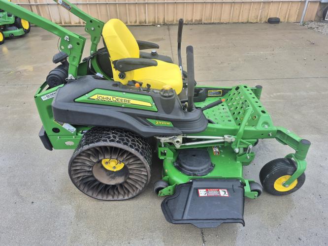 John Deere Z920M