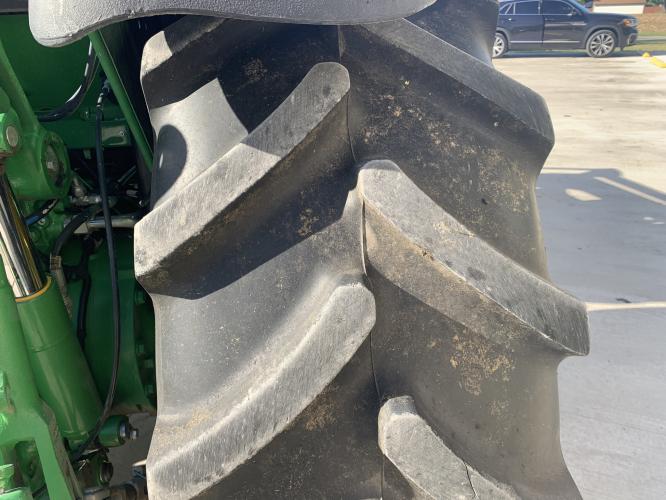 John Deere 5090M