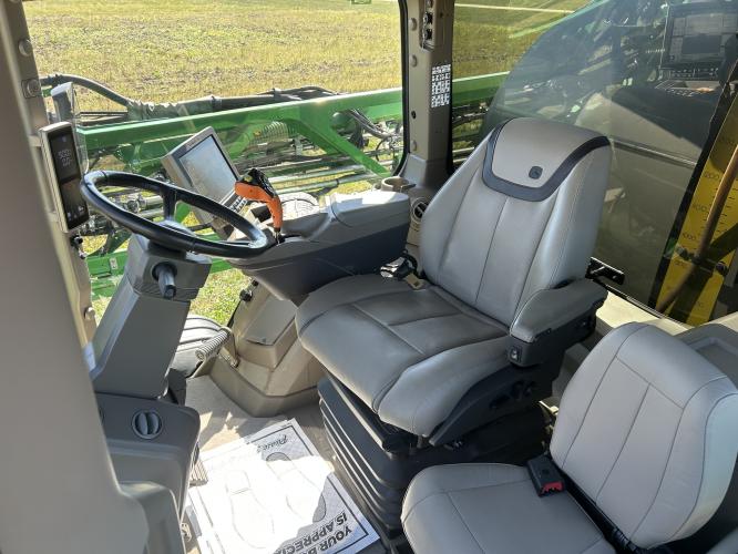 John Deere 616R
