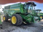 John Deere X9 1100