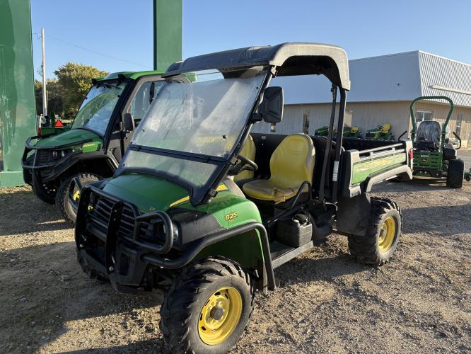 John Deere XUV 825I GREEN